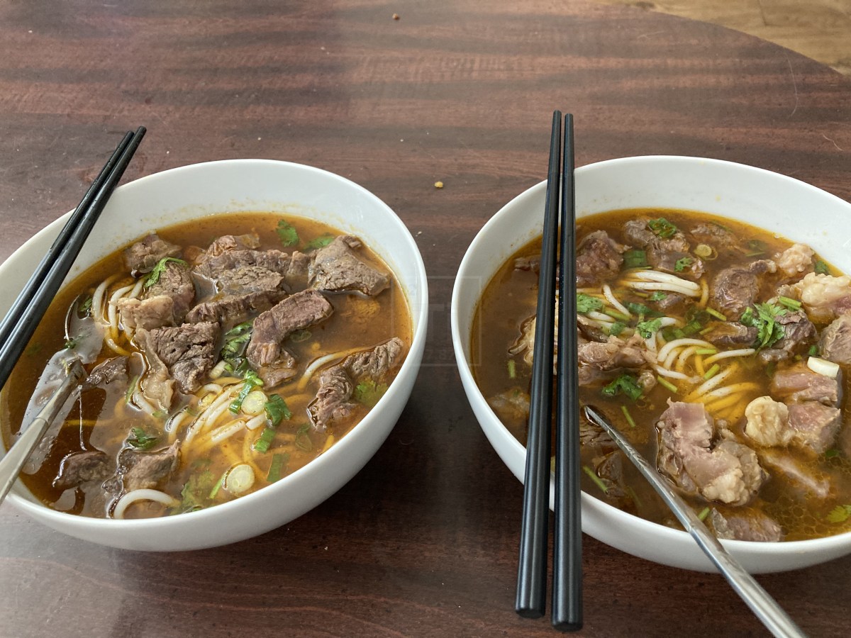 How I have “Bun Bo Hue” at home? (Homemade spicy beef noodle&nbsp;soup)